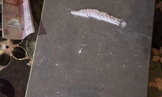 Afaceri ilegale cu droguri în Cluj: Poliția a confiscat cinci mașini de lux și a reținut șapte suspecți, printre care o minoră