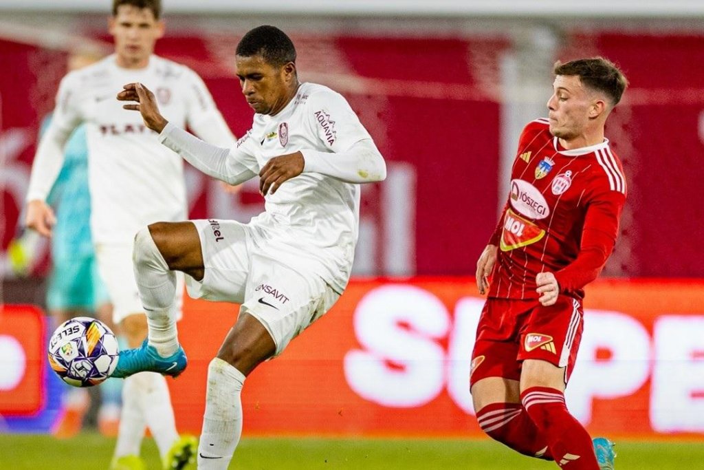 Doi jucători de la CFR Cluj, incluși în echipa ideală a etapei din Superligă