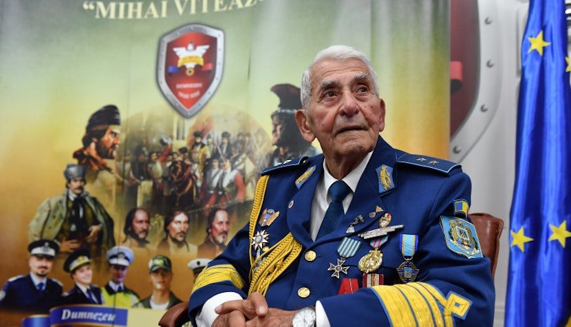 Suspiciuni de lovitură de stat în România: Cine este generalul în retragere Radu Theodoru, vizat în ancheta DIICOT pentru trădare