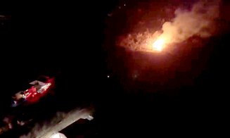 INCENDIU în Cluj-Napoca la o cabană de pe strada Uliului, într-o zonă greu pompierilor