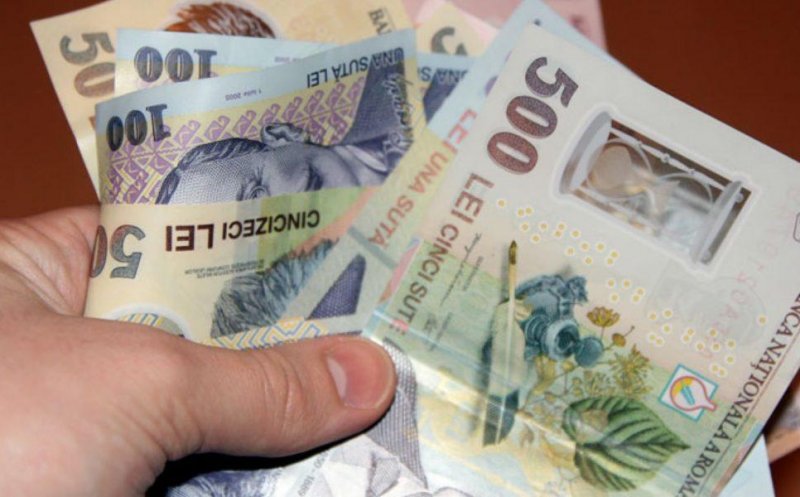 Salariul mediu net din România, mai mic la începutul anului. Care sunt cele bine plătite domenii