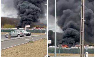 Incendiu puternic la un depozit din Cluj: Fumul dens, vizibil de la kilometri distanță. Trafic aglomerat