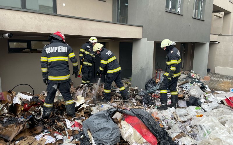 Incendiu la etajul 6 al unui cămin studențesc din Cluj-Napoca. 130 de persoane s-au autoevacuat