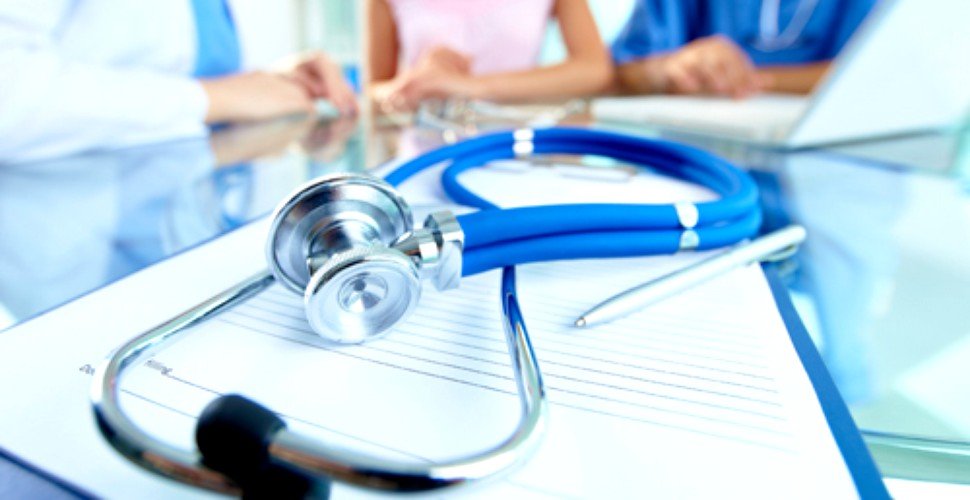 Milioane de zile de concediu medical eliberate în 2024. Topul bolilor pentru care s-au acordat