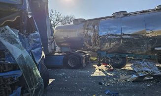Accident GRAV între două camioane și o autocisternă, în Cluj. Trafic blocat