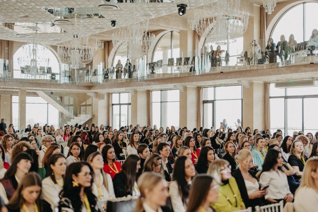 Femeile de succes din România, în prim-plan la Cluj la „The Woman”, cel mai așteptat eveniment de leadership feminin din țară