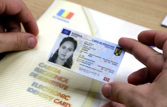 Proiect debutat la Cluj, acum în toată țara: Cărțile de identitate electronice / Și copiii sub 14 ani, chiar nou-născuții, pot avea buletin electronic