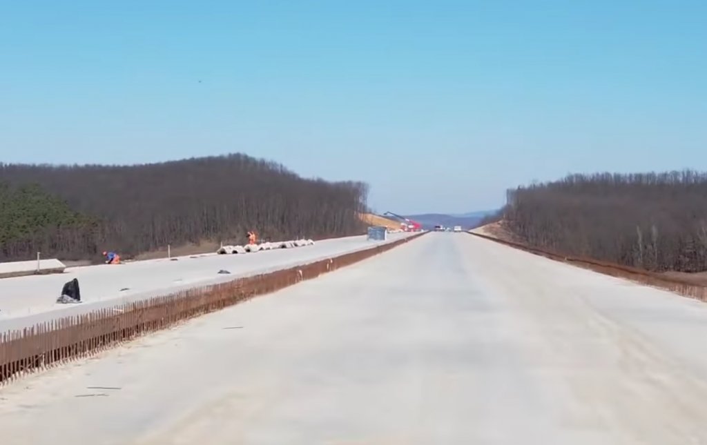 UMB a ajuns la 70% pe Zimbor-Poarta Sălajului. Data la care ar putea fi dată în trafic bucata de autostradă