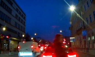 Cluj-Napoca: Traversarea neregulamentară, de la amatori, la profesionişti / "Ca o divă pe podium..."