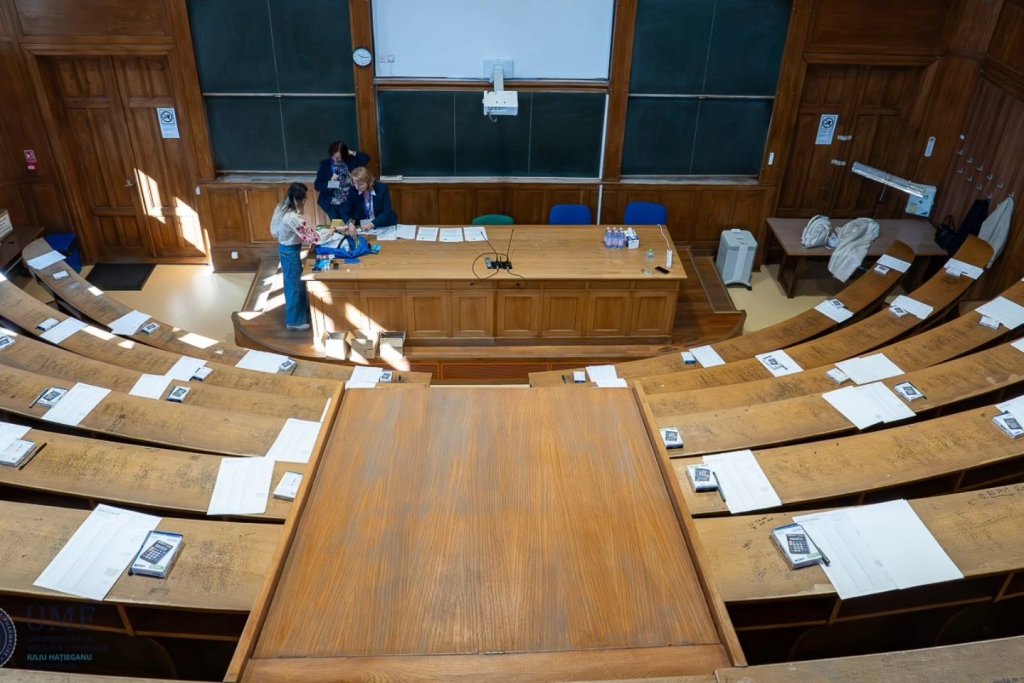 Sute de candidați au participat la presimularea examenului de admitere la UMF Cluj
