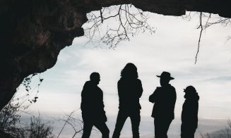 Antreprenoriat la sat cu plăcinte, magiun şi rock pe dealurile Clujului, la Vultureni sau Bobâlna