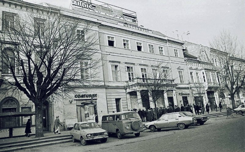 Piața Unirii, anii '90