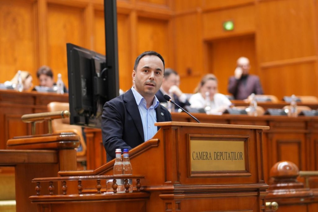 Ovidiu Cîmpean critică decizia partidelor AUR, SOS și POT: „Asta nu e suveranism. Asta e sabotaj”