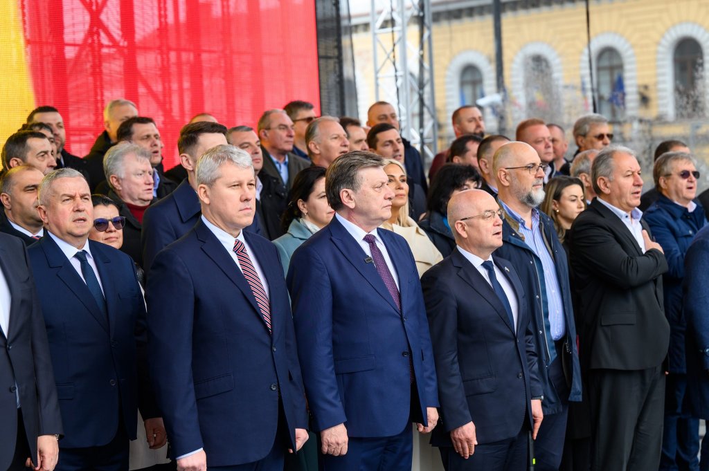 Șeful PNL, atac de la Cluj la adresa lui Nicușor Dan: „Mai avem alţi contracandidaţi pricepuţi, puteţi traversa Bucureştiul cam în jumătate din durata drumului Cluj – Bucureşti”