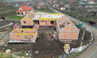 Comuna din Cluj care își face Centru Cultural cu muzeu, foaier, sală de conferință. Lucrările sunt în plină desfășurare