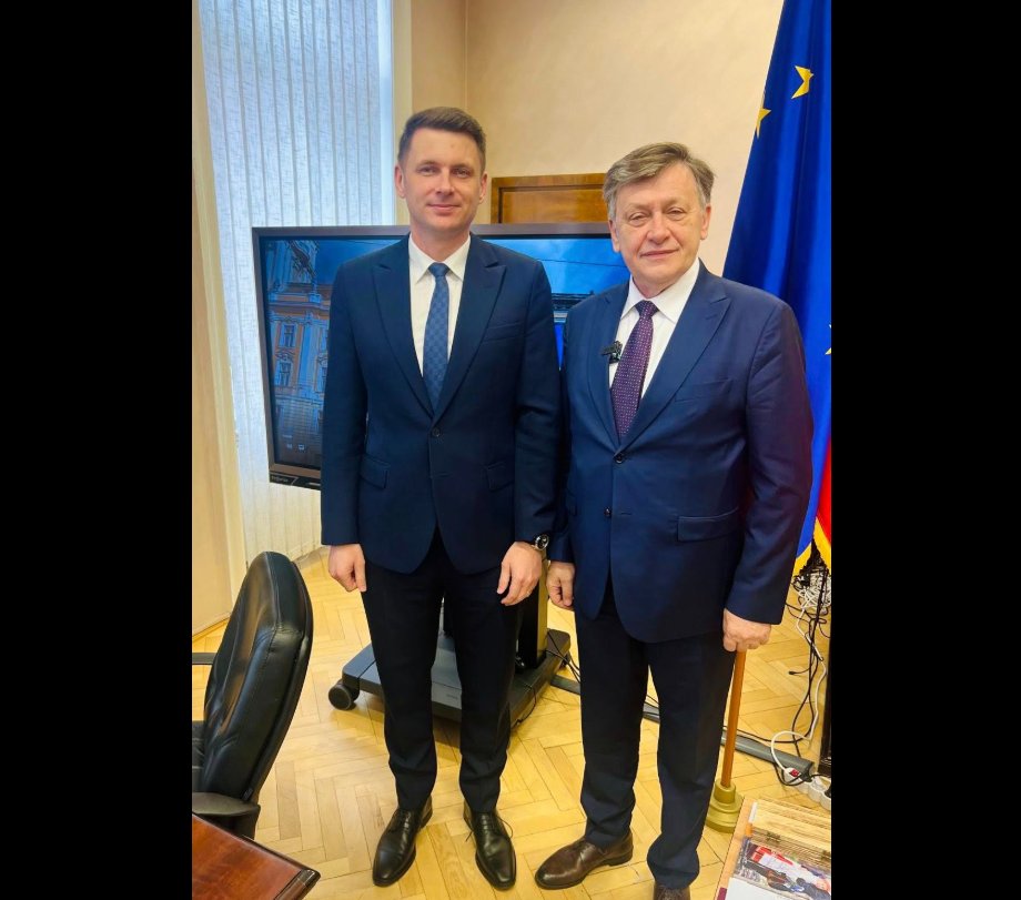 Mircea Abrudean: „Singurul capabil să unească, să construiască solid și să conducă România cu responsabilitate este Crin Antonescu”