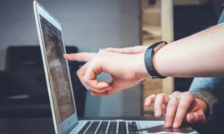 Clujenii pot beneficia de certificate de naștere, căsătorie, divorț și deces în format digital 