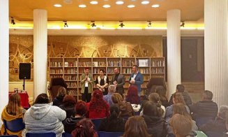 Versuri și vindecare. O asistentă din Cluj și-a lansat cel de-al treilea volum de poezie