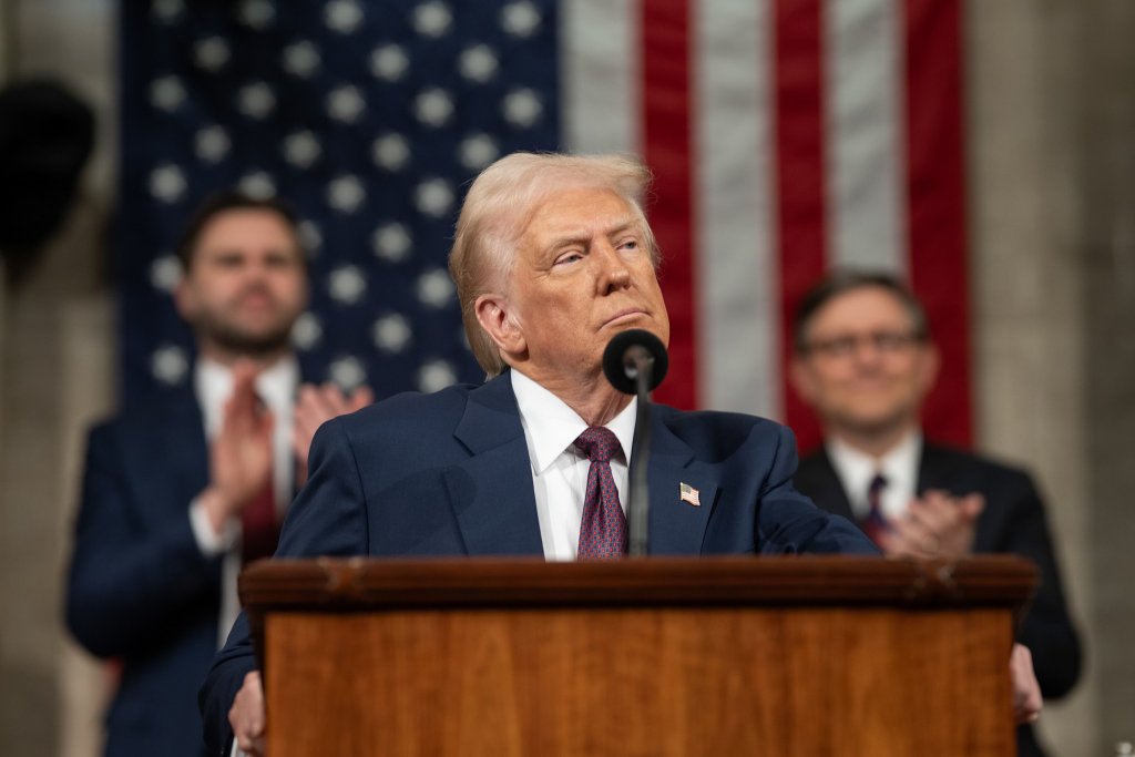 Cum comentează Trump excluderea lui Le Pen de la alegerile din Franţa