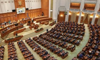 Chiulangiii din Parlament vor fi arși la buzunar! Președintele Bolojan a promulgat legea