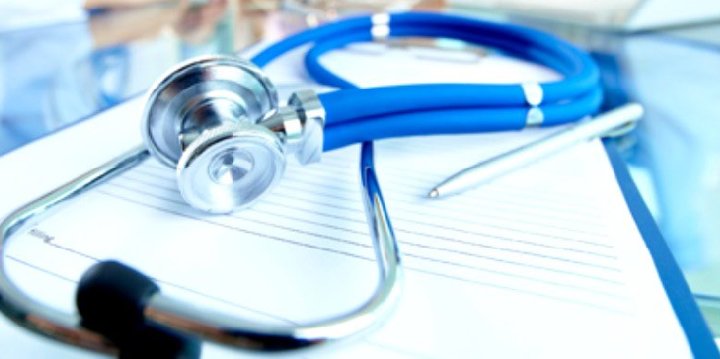 Idei pentru sistemul medical: Telemedicină, IA și mașini cu medici și echipamente în mediul rural