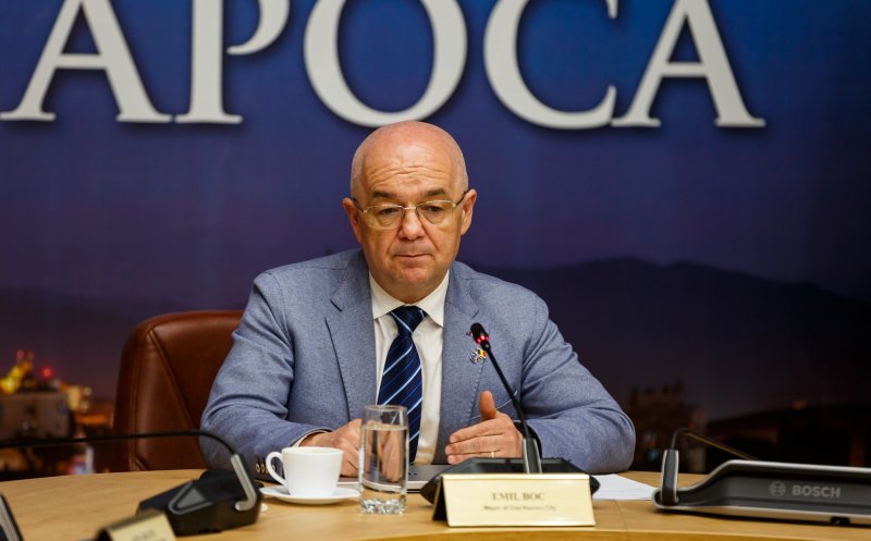 Emil Boc, prima reacție în urma incidentului petrecut după derby-ul U - CFR: "Resping orice formă de violență" / "Până în acest moment, nu exista indicii cu conotație etnică"