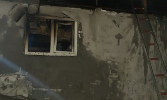 Incendiu la un depozit dintr-o localitate din Cluj. Un bărbat accidentat a primit îngrijiri medicale