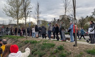 Spectacol adorabil în Cluj: Zeci de căței teckel și stăpânii lor au făcut o plimbare pe malurile Someșului
