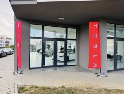Tesla va deschide la Cluj primul service din România după cel din București. Unde va fi