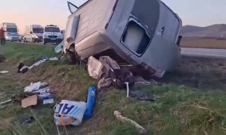 ACCIDENT GRAV în Cluj cu 3 victime DECEDATE / Impact între un microbuz și un autocamion