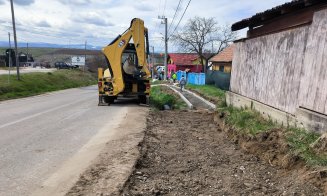 Au început reparațiile pe un important drum județean din Cluj. Vor fi realizate și trotuare