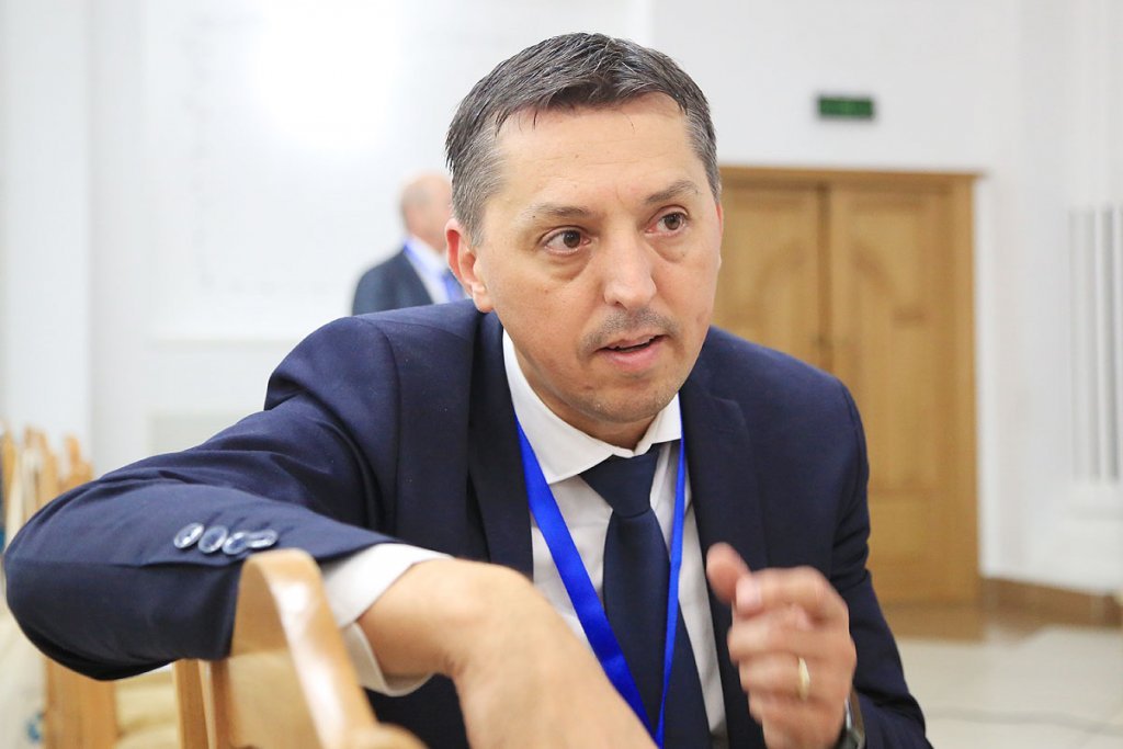 David, pe tema salarizării profesorilor pe bază de performanță: „Putem avea standarde minime pentru salarii, dar trebuie să avem și pentru ceilalți funcționari publici”