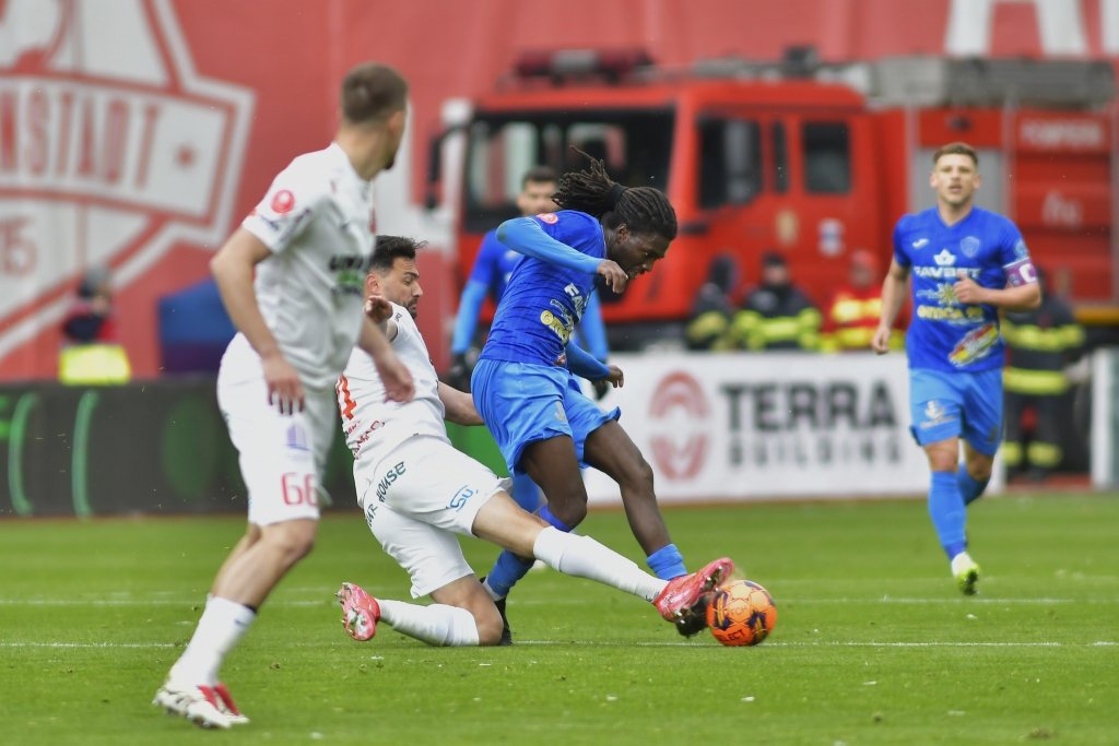 CFR Cluj pregătește prima lovitură a verii. Un jucător din play-out, așteptat în Gruia