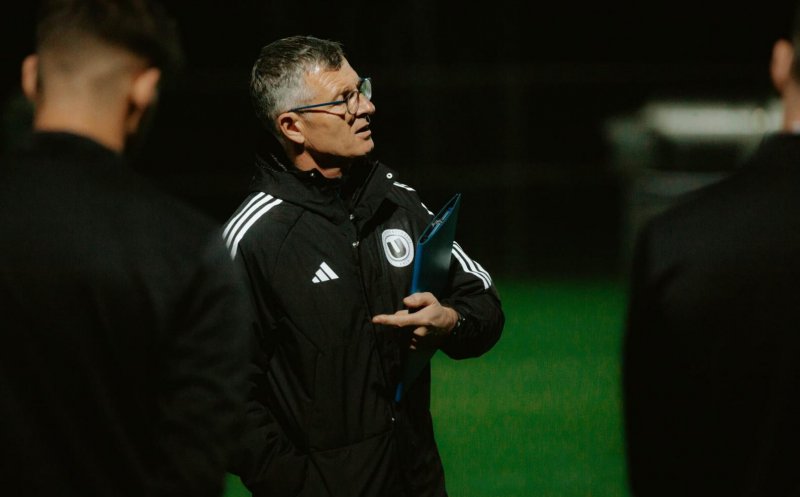 U Cluj, înfrângere dureroasă în meciul cu Dinamo. Ioan Ovidiu Sabău: "A doua repriză efectiv nu poate fi analizată"