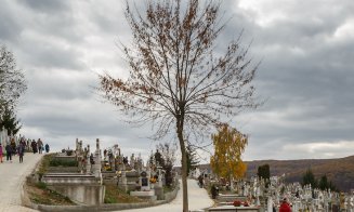 Afaceri cu morminte în Cluj-Napoca: ”Vând loc de veci 5000 € negociabil” / Legea spune că nu poţi fi proprietar în cimitir