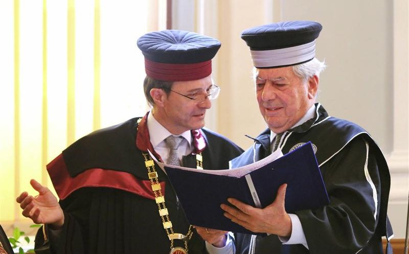 A murit scriitorul Mario Vargas Llosa, la 89 de ani. A fost la Cluj-Napoca