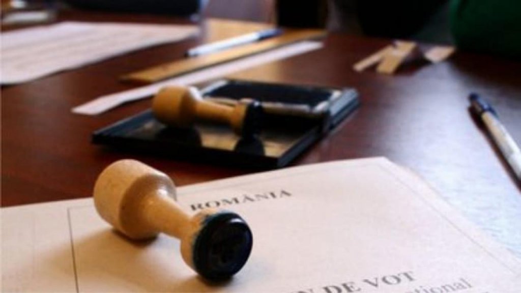 Busolă electorală pentru prezidențialele din 2025. Vezi ce grad de compatibilitate ai cu candidații pe platforma UBB RefreshVote