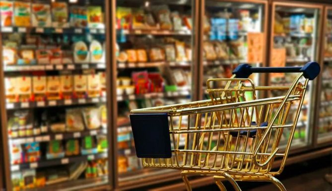 Programul magazinelor de Paște 2025. Când sunt deschise supermarket-urile și mall-urile din Cluj