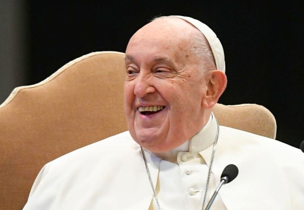 „Ştiţi de ce se vorbeşte maghiara în Rai?” / Francisc, un Papă cu simţul umorului / Ce a păţit iezuitul vanitos când s-a întâlnit cu Dumnezeu