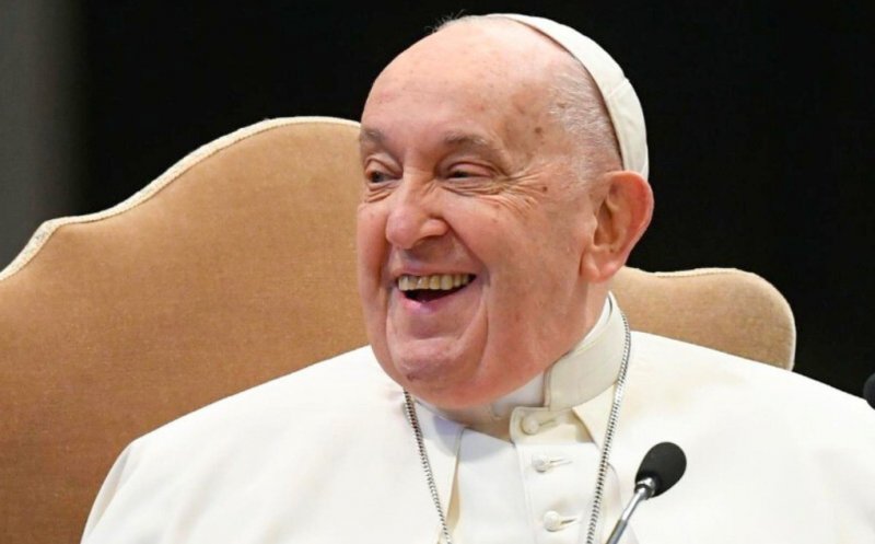 „Ştiţi de ce se vorbeşte maghiara în Rai?” / Francisc, un Papă cu simţul umorului / Ce a păţit iezuitul vanitos când s-a întâlnit cu Dumnezeu