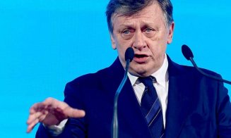 De ce se teme Crin Antonescu mai mult de ipoteza în care va câştiga alegerile prezidențiale, decât de aceea în care va pierde