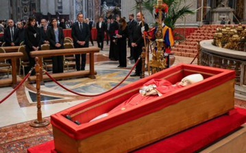 Funeraliile Papei Francisc au loc sâmbătă, la Vatican. Participă lideri din întreaga lume
