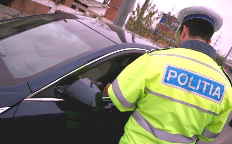 Pericole pe drumurile publice! Peste 500 de permise de conducere reținute de polițiști, dintre care 53 pentru alcool