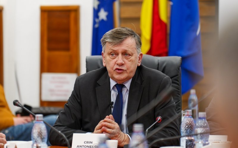 Ce așteaptă Crin Antonescu de la ultima săptămână de campanie electorală. „O dezbatere de idei pentru România"