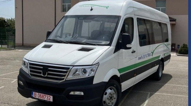 Alte 25 de microbuze electrice școlare au fost livrate Consiliului Județean Cluj. Când vor ajunge la primăriile din județ