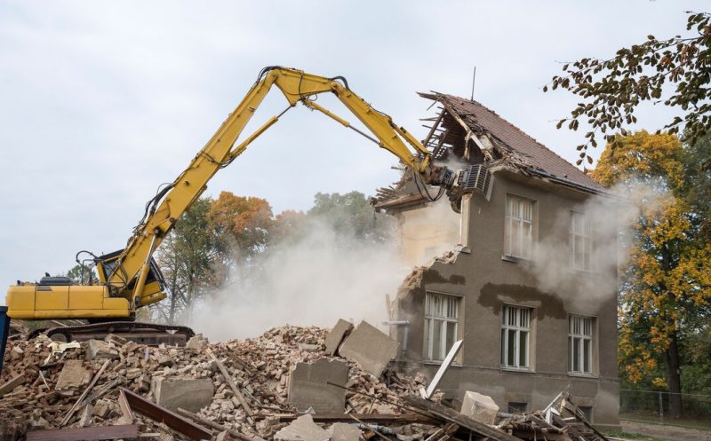 Casă construită ilegal la Cluj-Napoca. Instanța anulează demolarea impusă de Primărie