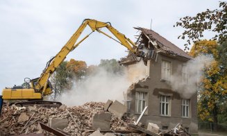 Casă construită ilegal la Cluj-Napoca. Instanța anulează demolarea impusă de Primărie