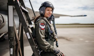 Prima femeie pilot din România pe avionul de luptă F-16 este la Cluj