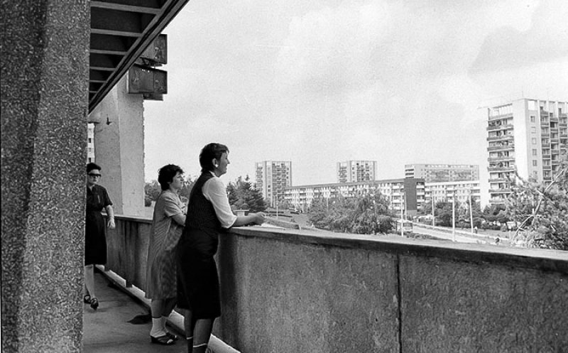 Privind din Complexul Mercur, anii '80