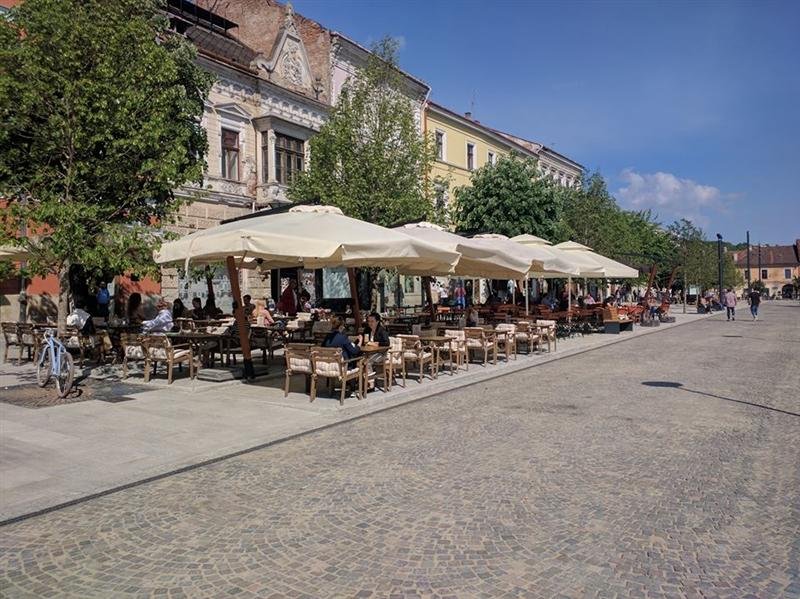 Ce salariu poți primi ca sezonier în HoReCa? Cluj-Napoca, printre orașele cu cei mai activi angajatori